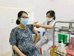 Việt Nam cấp hộ chiếu vaccine, thử nghiệm vaccine dạng xịt mũi